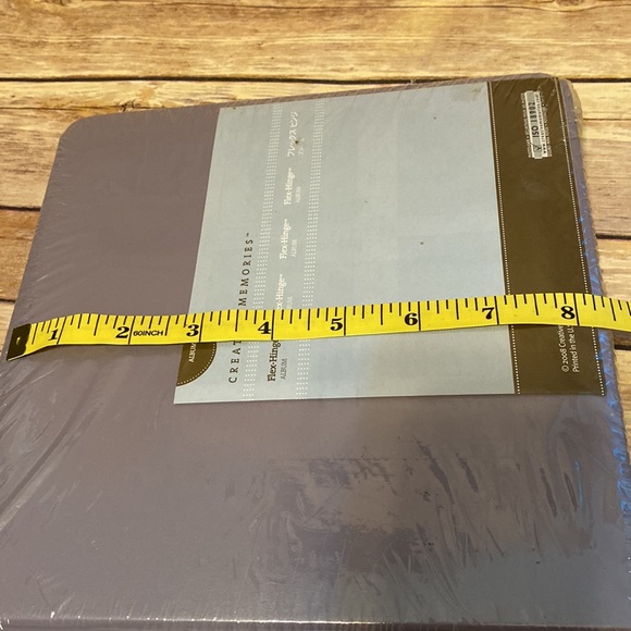 Creative Memories 8x8 Album - Picture 4 of 4